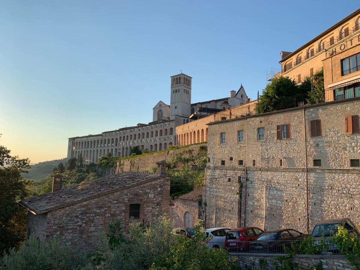 Francesco House Family Apartment Assisi Luaran gambar