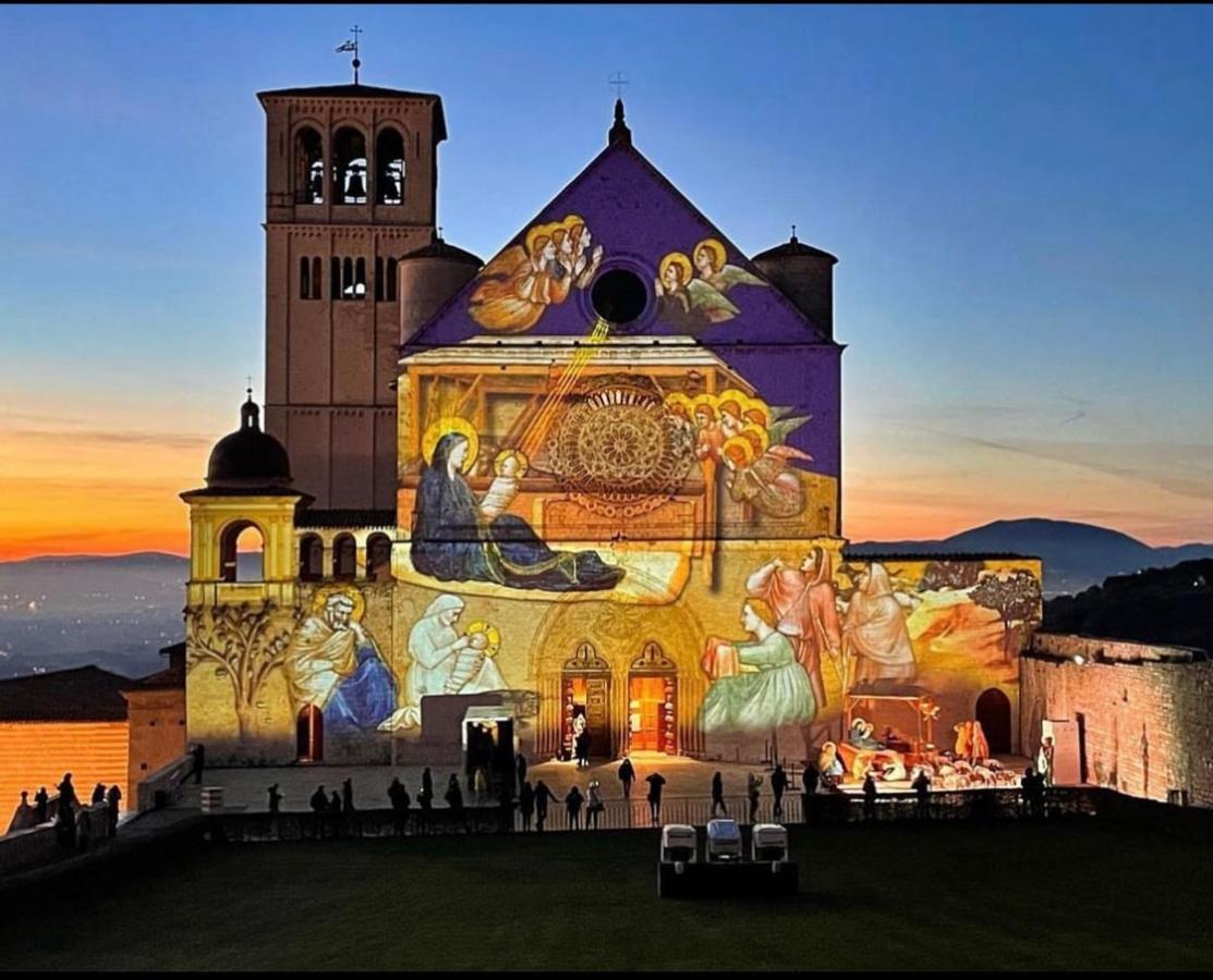 Francesco House Family Apartment Assisi Luaran gambar